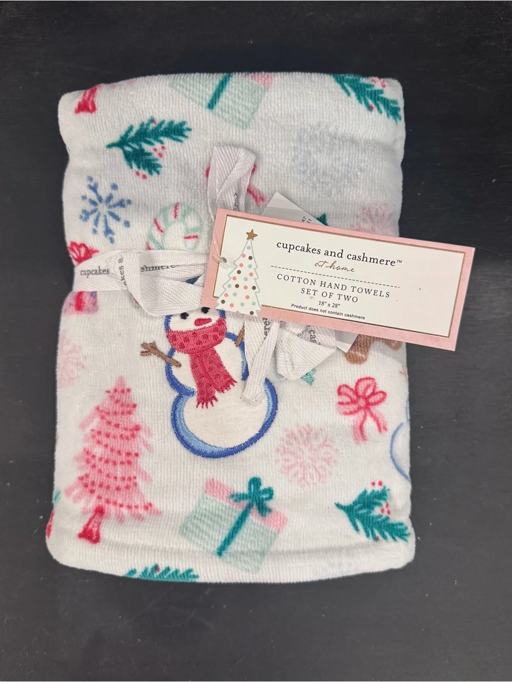NWT Cupcakes & Cashmere White Hand Towels winter Snowman Embroidery set of 2
